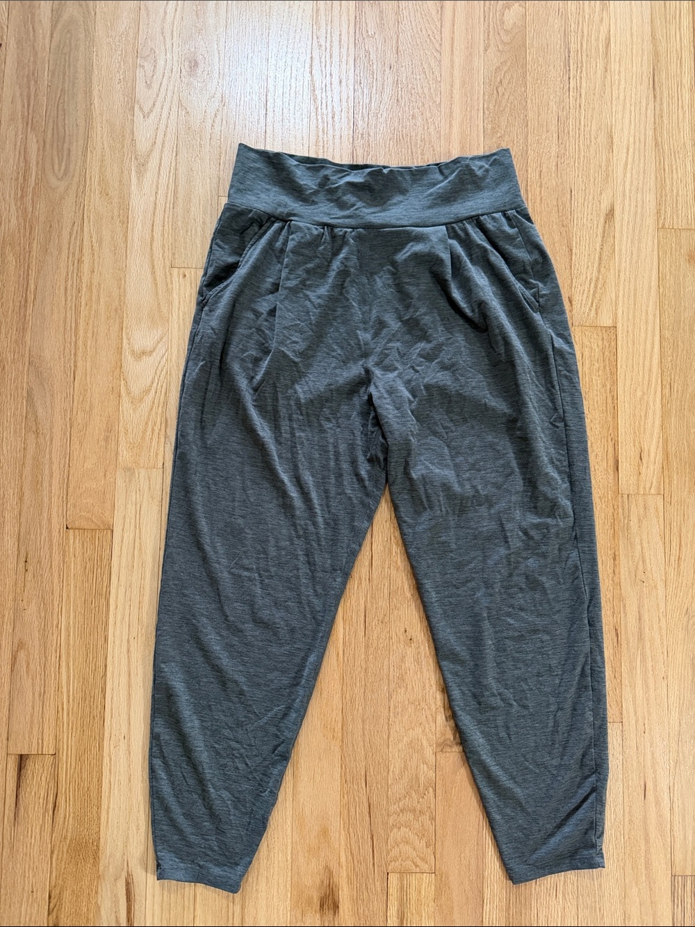 Vuori Lux Harem Jogger Pant Oregano Heather Sz L